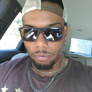 Meet your Posher, Dennis